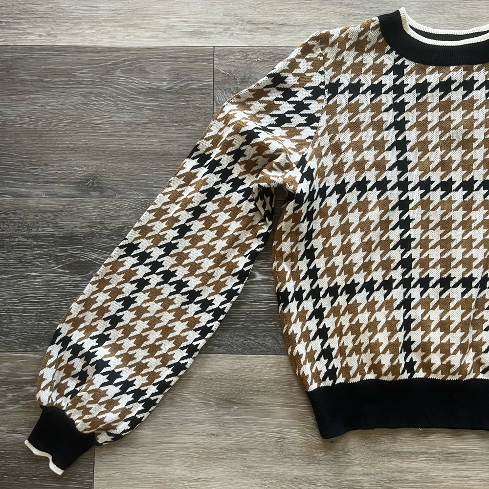 NWT CHECK JACQUARD SWEATER